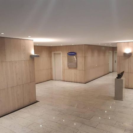 Gemutlich Und Moderne Wohnung In Düsseldorf Buitenkant foto