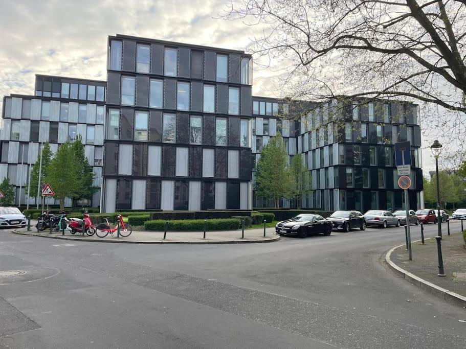 Gemutlich Und Moderne Wohnung In Düsseldorf Buitenkant foto