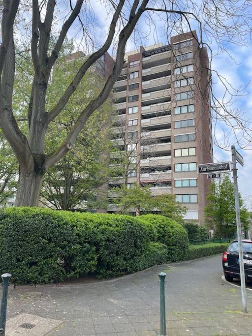 Gemutlich Und Moderne Wohnung In Düsseldorf Buitenkant foto