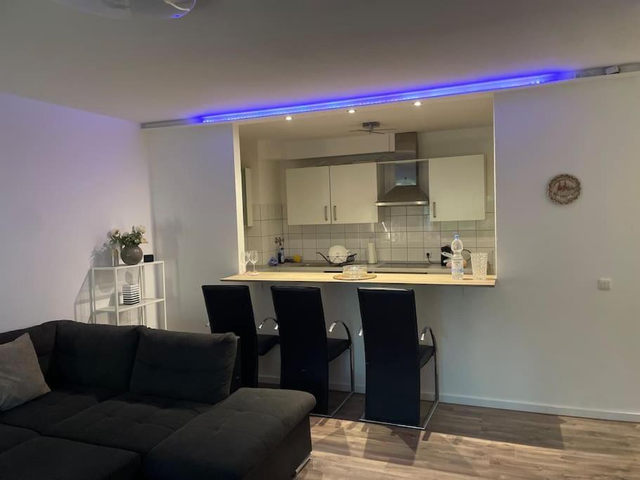Gemutlich Und Moderne Wohnung In Düsseldorf Buitenkant foto