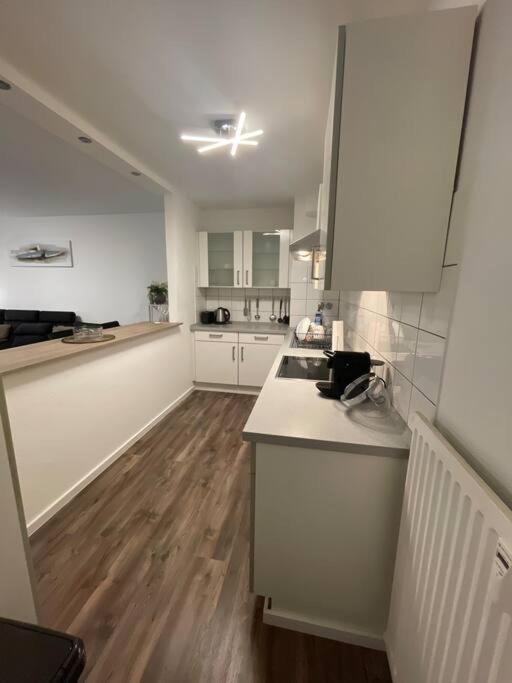 Gemutlich Und Moderne Wohnung In Düsseldorf Buitenkant foto
