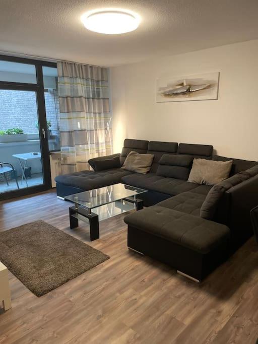Gemutlich Und Moderne Wohnung In Düsseldorf Buitenkant foto